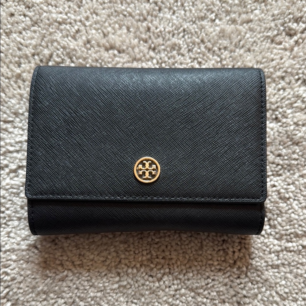 Tory Burch Robinson Medium Leather Wallet